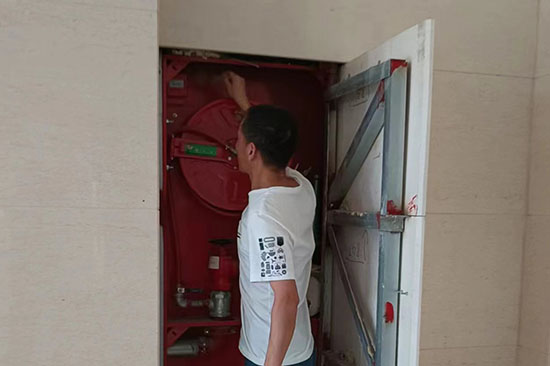 �t���C�������z�y